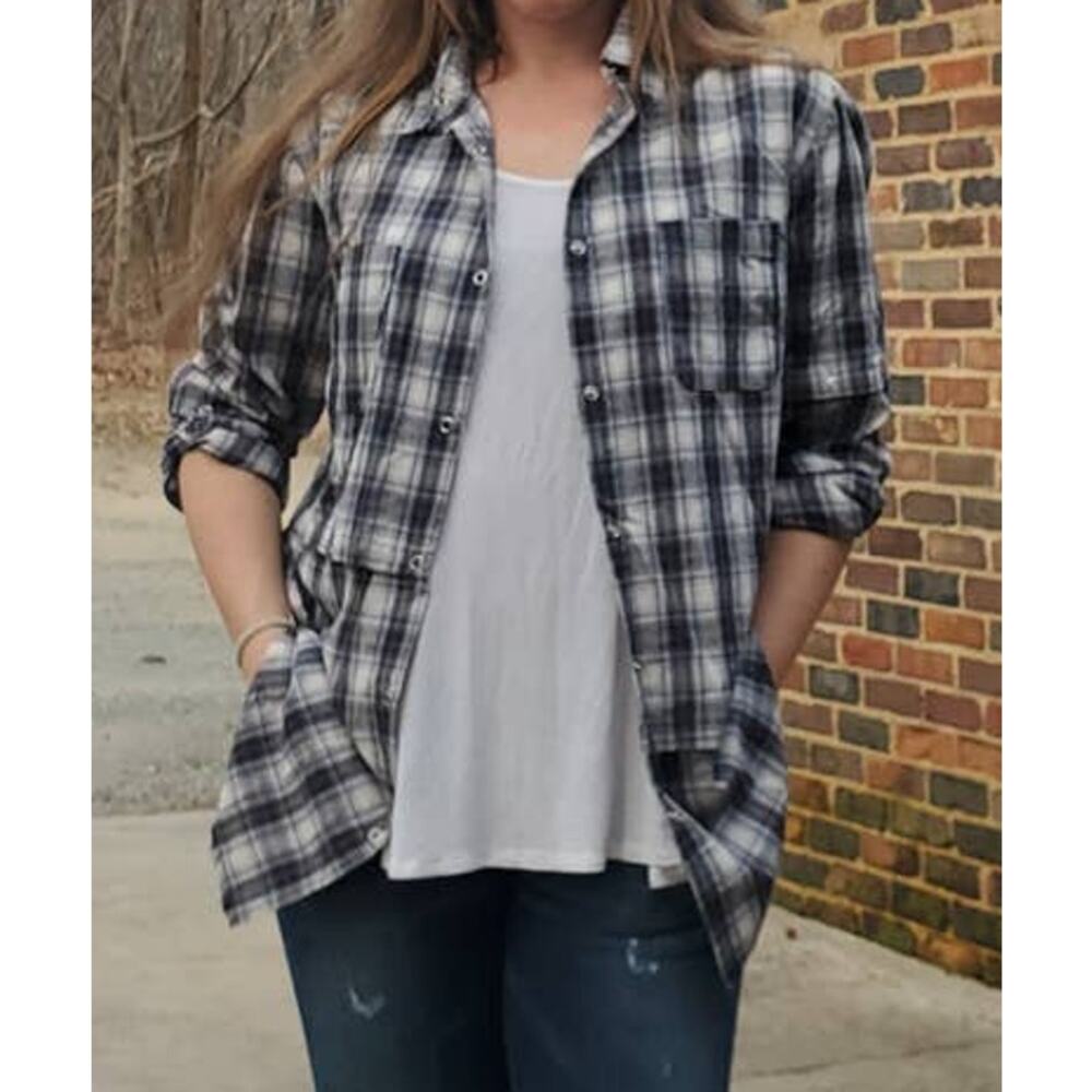 Jella couture distressed snap up tunic plaid size small